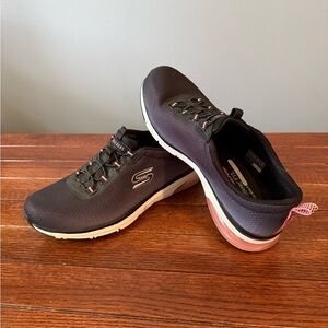 Skechers Women's Relaxed Fit with Air Cooled Memory Foam